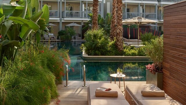 Lara Barut Collection